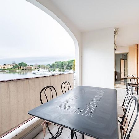 Spacious Apartment With Pool Located In The Marina Of Mandelieu Exterior photo